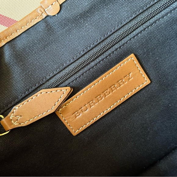 Burberry crossbody bag - Picture 3 of 6